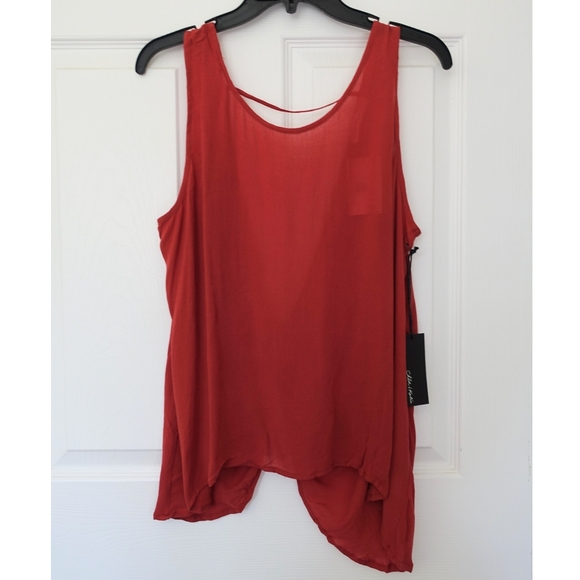 Chloe & Katie knot back tank - Picture 2 of 3